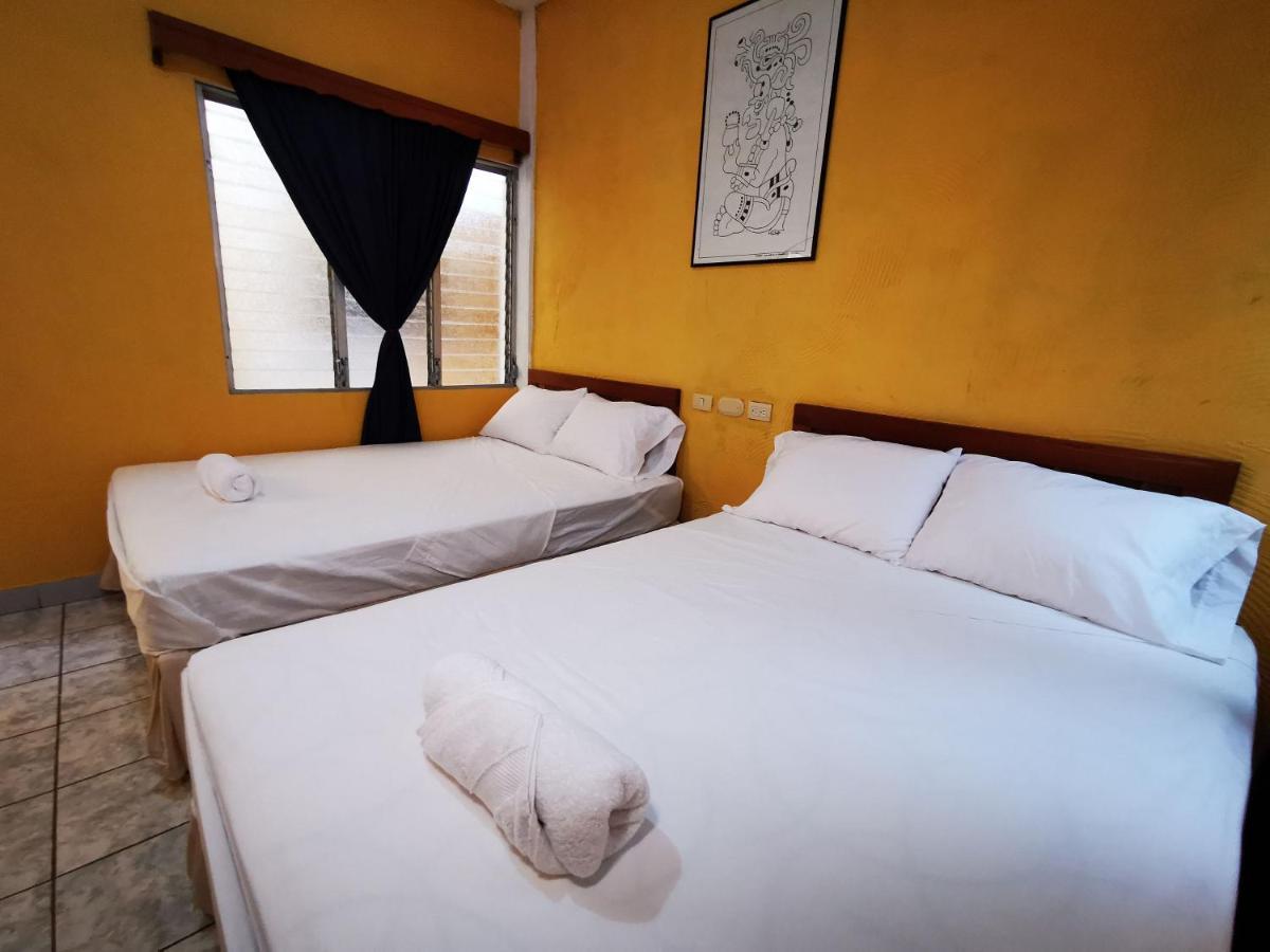 Natz Hotel Flores Exterior foto