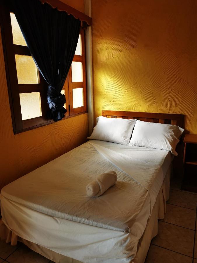 Natz Hotel Flores Exterior foto